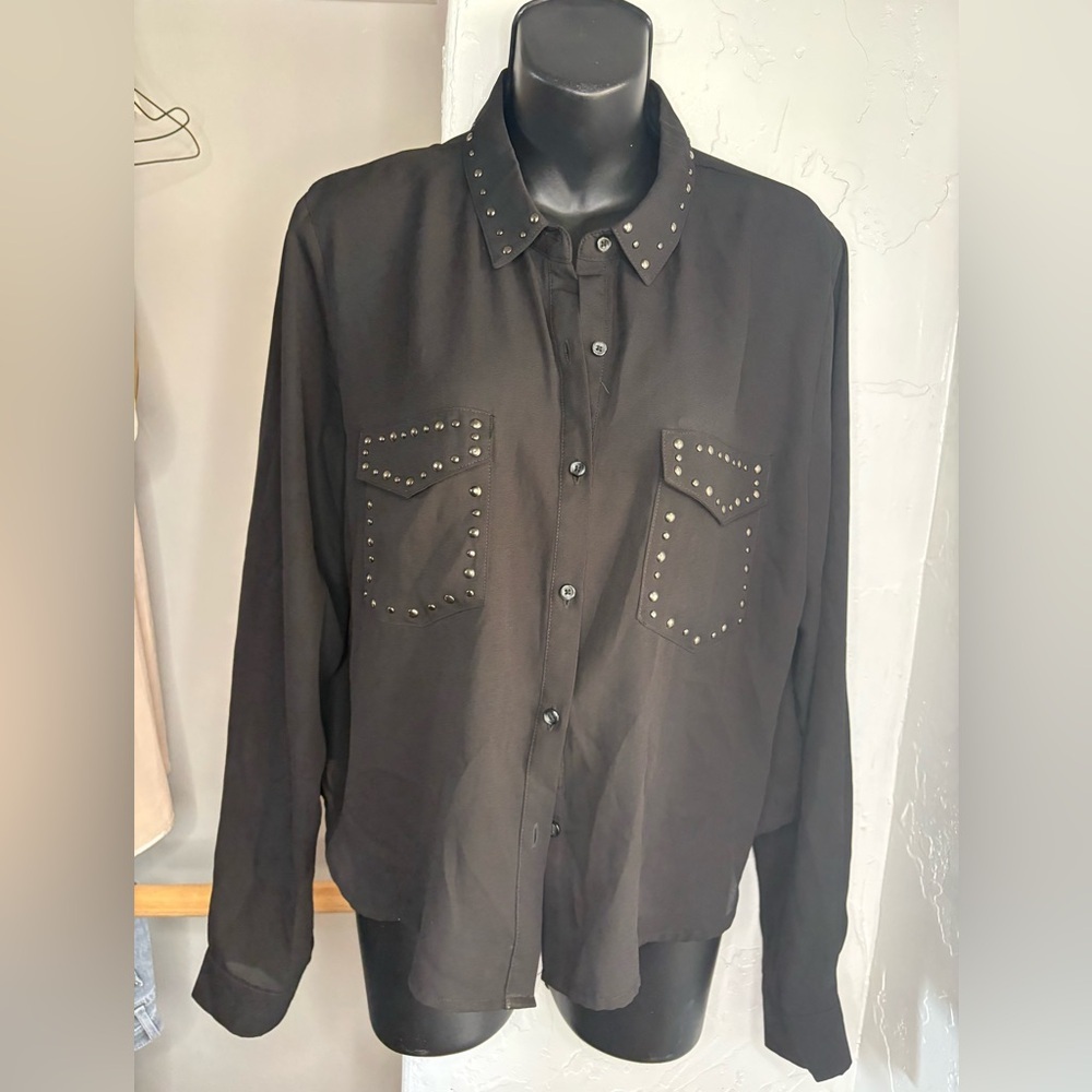 wild fable Black Studded Button-Up Shirt sz Large